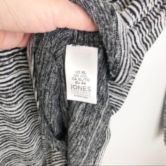 Jones New York | Women's Black & White Stripe Knit Top Black & White Size XL - Picture 6 of 8